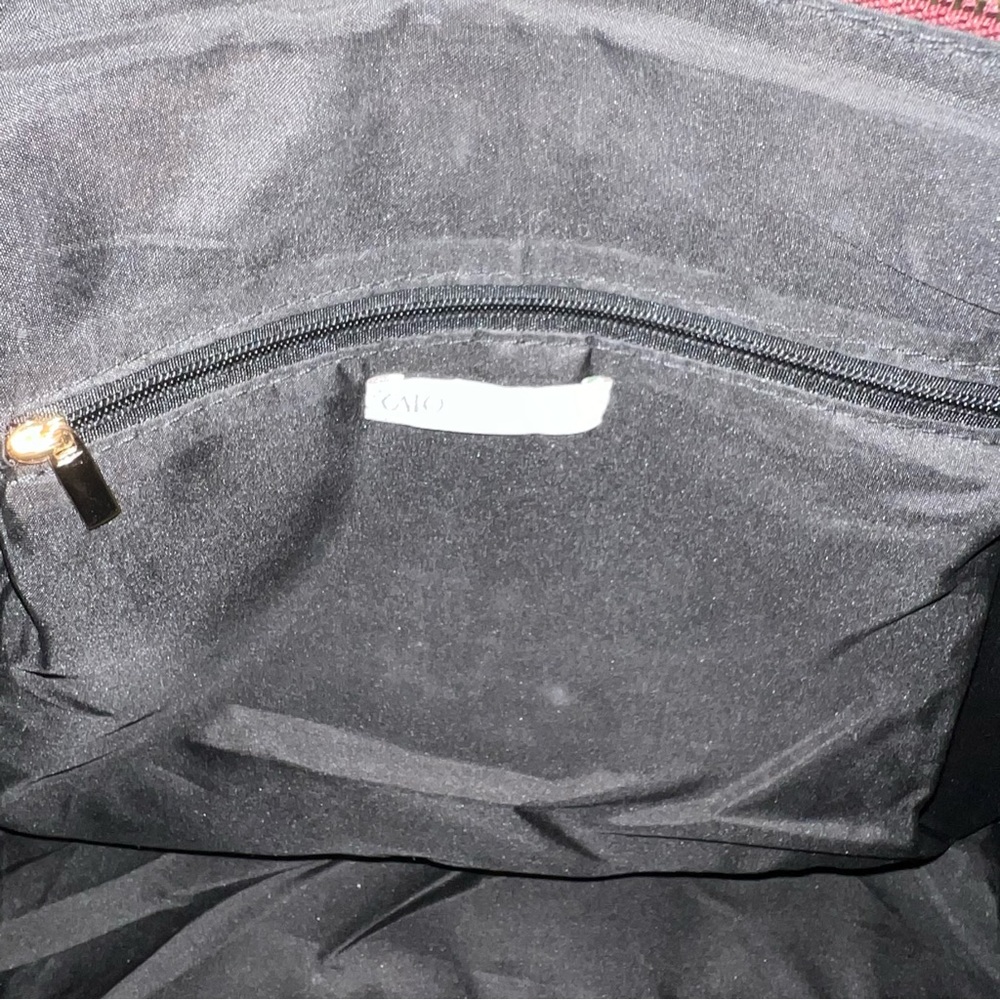 Cato Maroon Shoulder Bag - Picture 10 of 12